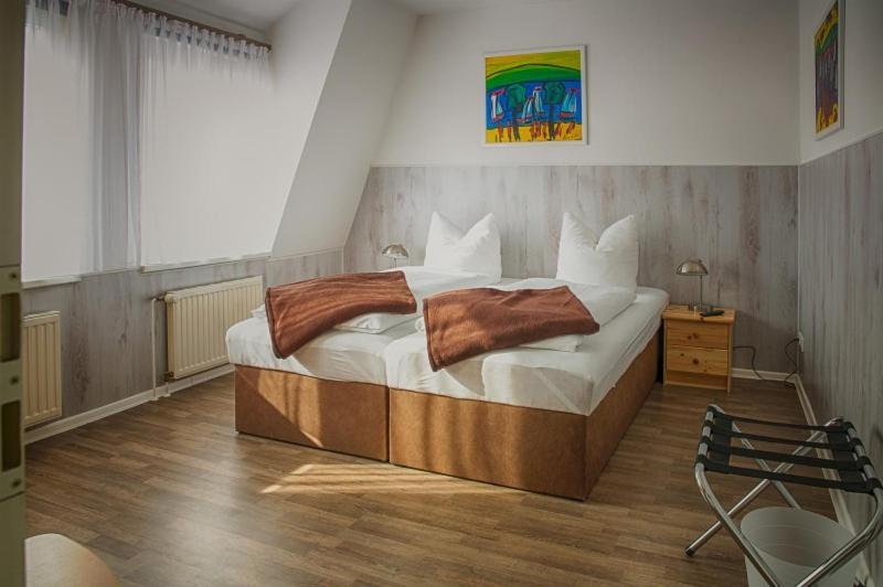 H&H Apartments Im Herzen Der Stadt In Der Lange Strasse Geraeumig Ruhig Mit Kueche Und Esstisch Greifswald Exteriör bild