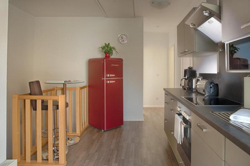 H&H Apartments Im Herzen Der Stadt In Der Lange Strasse Geraeumig Ruhig Mit Kueche Und Esstisch Greifswald Exteriör bild
