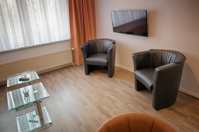 H&H Apartments Im Herzen Der Stadt In Der Lange Strasse Geraeumig Ruhig Mit Kueche Und Esstisch Greifswald Exteriör bild