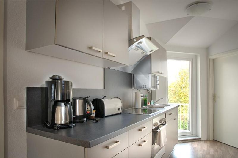 H&H Apartments Im Herzen Der Stadt In Der Lange Strasse Geraeumig Ruhig Mit Kueche Und Esstisch Greifswald Exteriör bild