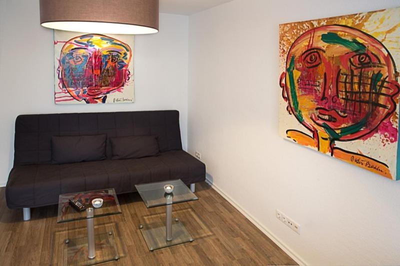 H&H Apartments Im Herzen Der Stadt In Der Lange Strasse Geraeumig Ruhig Mit Kueche Und Esstisch Greifswald Exteriör bild